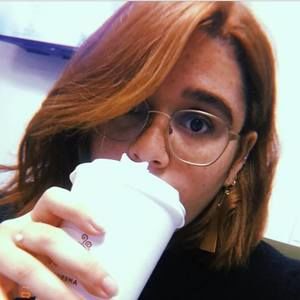 Meet your Posher, Alexandra